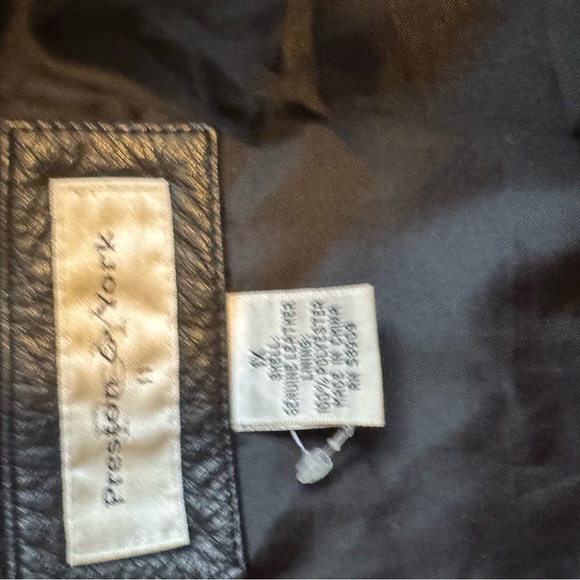 🛑 SOLD 🛑 - Picture 4 of 8